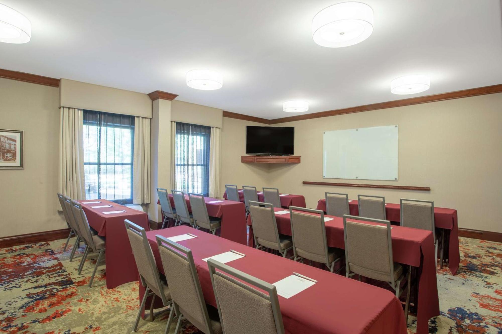 Hampton Inn Boston / Marlborough Extérieur photo